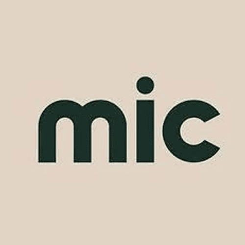 Montessori International College logo